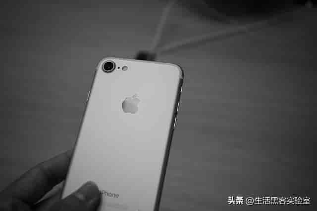 手机常常接到陌生电话和信息，关掉这些设置